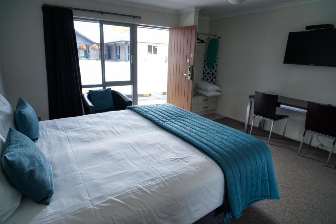 Aveda Motor Lodge Pukekohe Buitenkant foto