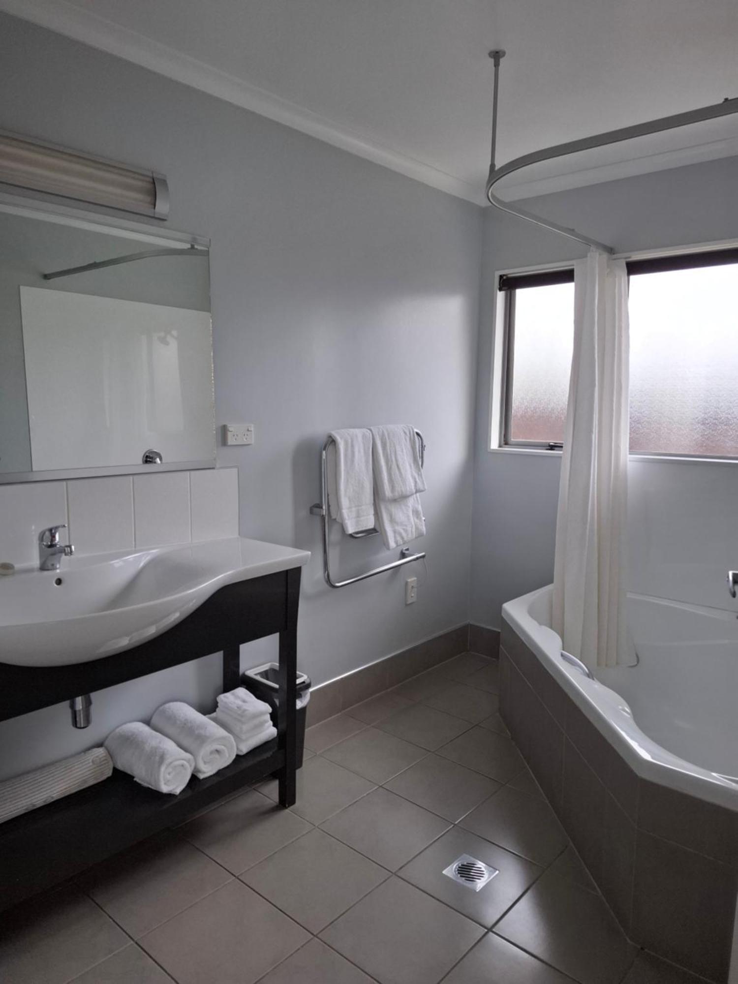 Aveda Motor Lodge Pukekohe Buitenkant foto